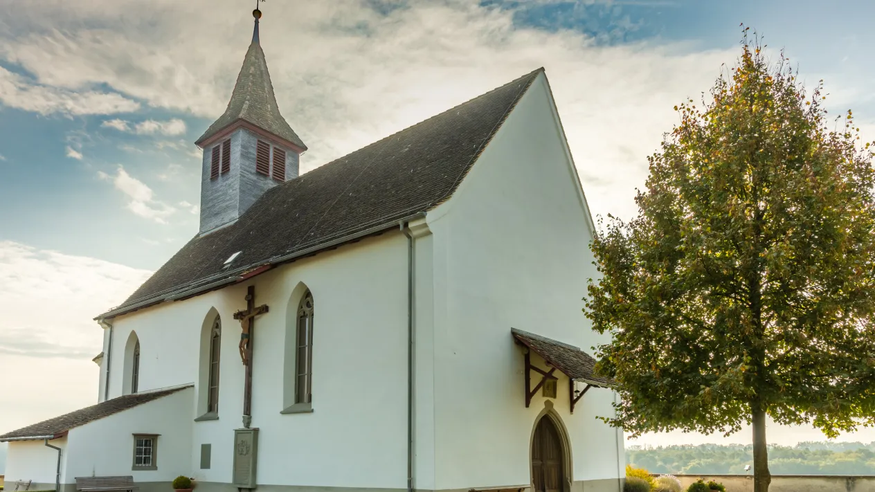2021.10. Kirchen Weinland Mitte-04460-HDR &mdash; Bergkirche Rheinau  (Foto: Philipp Brunner, photoleguan.ch)