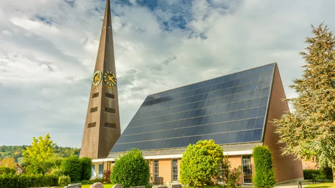 2021.10. Kirchen Weinland Mitte-04971-HDR (Foto: Philipp Brunner, photoleguan.ch) 2021.10. Kirchen Weinland Mitte-04971-HDR: Kirche Trüllikon (Foto: Philipp Brunner, photoleguan.ch)