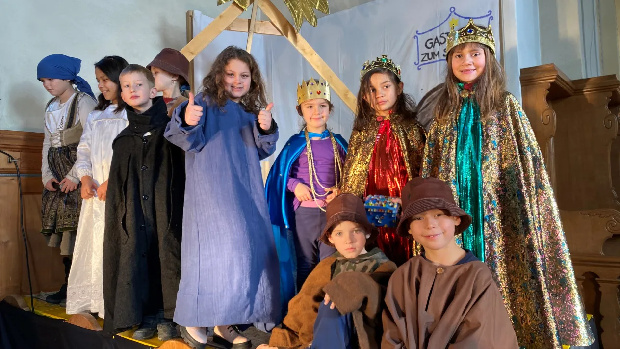 Weihnachtsspiel Ossingen2 (Foto: Erika Rengel) Weihnachtsspiel Ossingen2 — Weihnachtsspiel Ossingen 2022 (Foto: Erika Rengel)