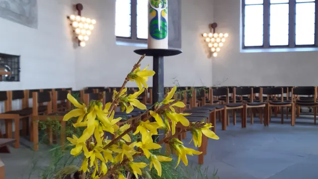 20210308_144951 (Foto: Eveline Lüthi) 20210308_144951 — Frühling in der Kirche Marthalen (Foto: Eveline Lüthi)